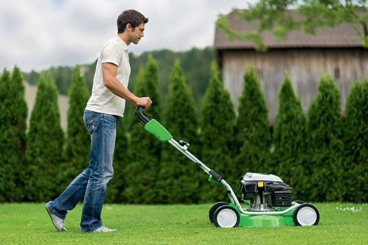 газонокосилка